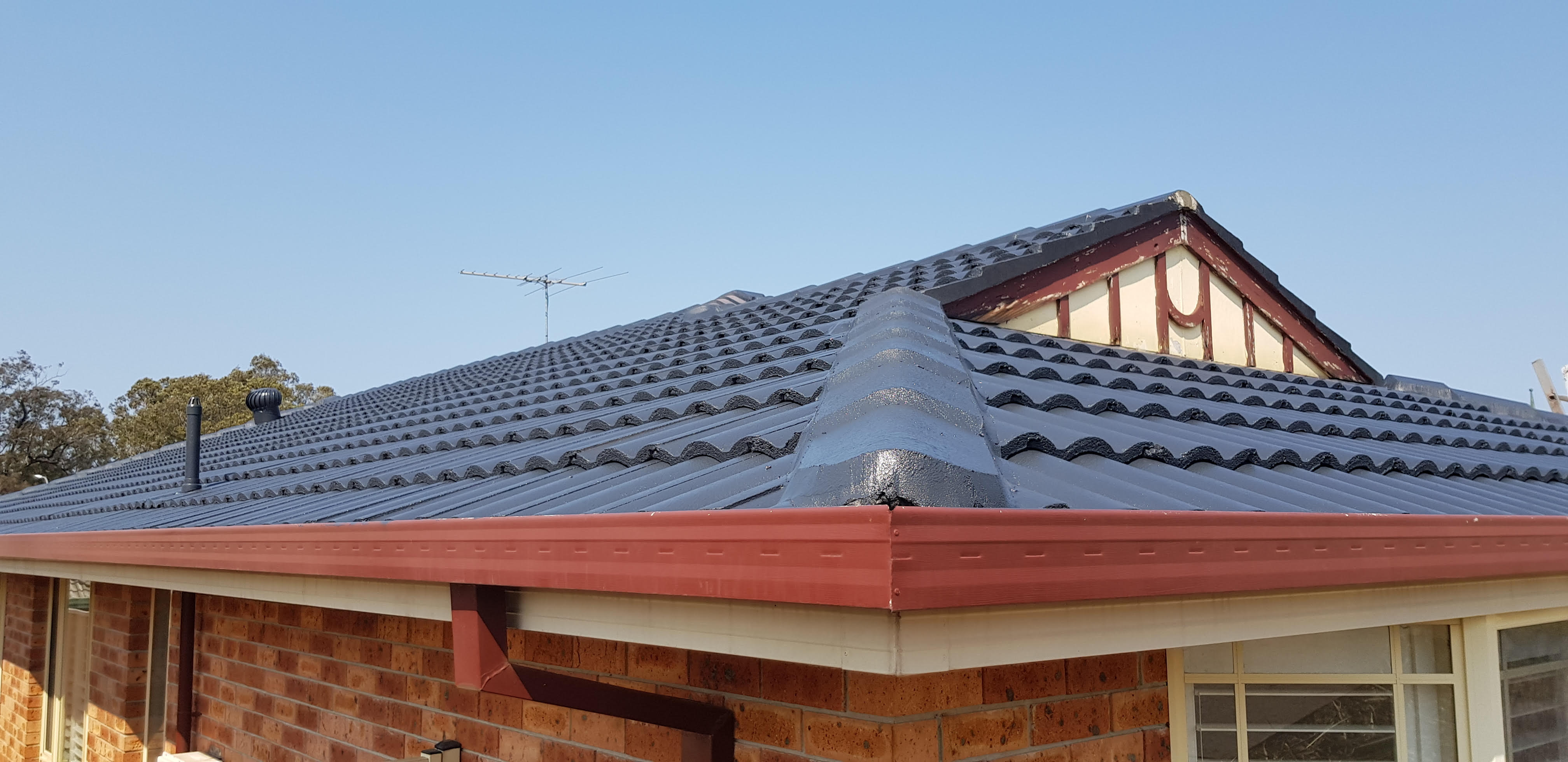 >Colorbond Guttering &</br> Fascia Cover